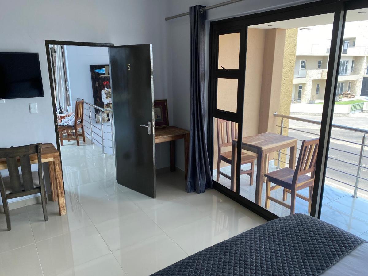 Mukulela Bed and Breakfast Walvisbaai Buitenkant foto