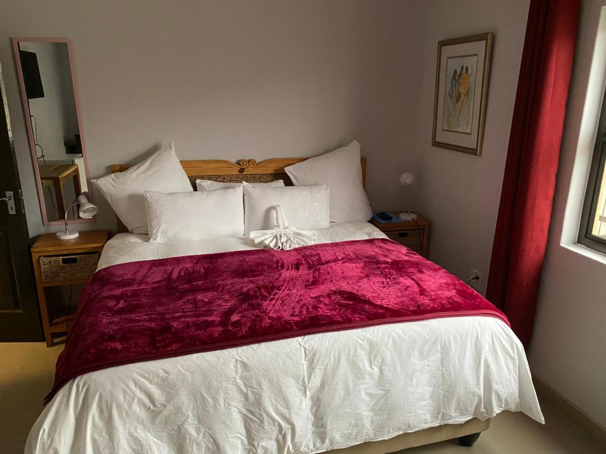 Mukulela Bed and Breakfast Walvisbaai Buitenkant foto